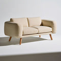 2-Sitzer Sofa in Creme mit Naturholzfüssen, 160 x 85 x 82 cm